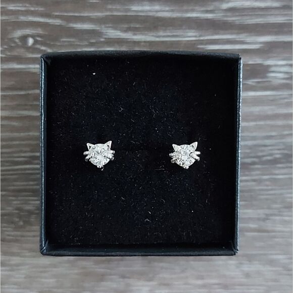 925 Sterling Silver Kitty Cat Stud Earrings - Picture 1 of 8